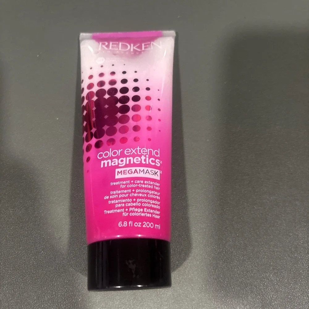 Redken Color Extend Magnetics Mega Mask 6.8 OZ